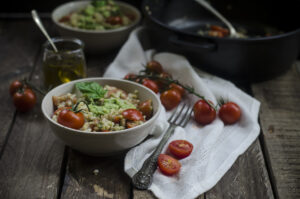 Ensalada de cebada y pesto de calabacín