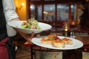 Cenar en el restaurante y seguir la dieta es posible