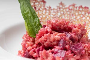 Risotto con remolacha roja