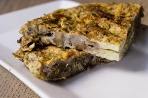 Tortilla de alcachofas: la receta saludable y sabrosa al horno