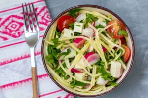 Ensalada de pasta con tofu: el plato perfecto vegetariano