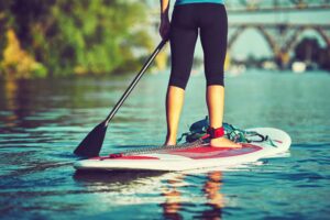 Stand up paddle: qué es, técnica, beneficios y cuáles son los mejores productos para practicarlo