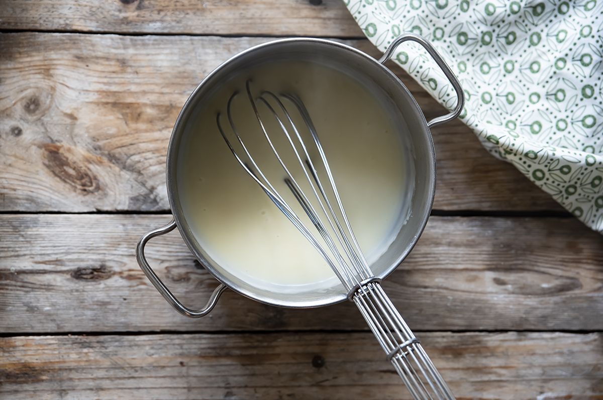 tercer paso para hacer la bechamel ligera
