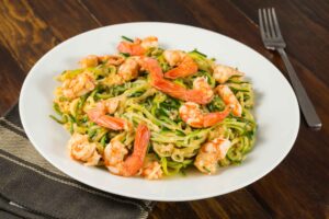 Pasta con calabacín y gambas: ¡receta fácil y rápida!